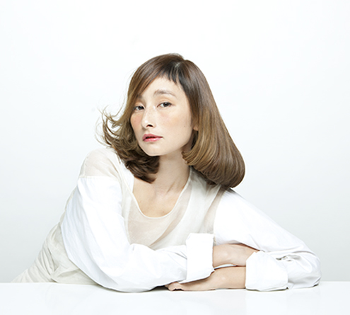 ミディアムヘアスタイル3