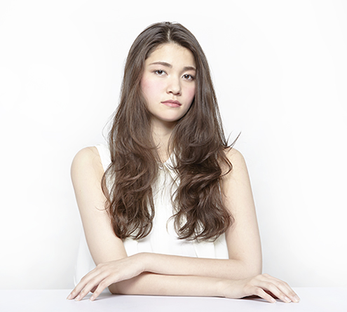 ロングヘアスタイル18