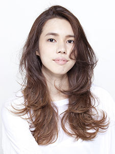ロングヘアスタイル32