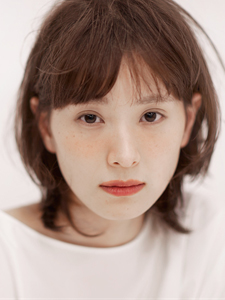 ミディアムヘアスタイル68