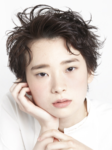 ショートヘアスタイル94