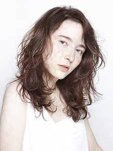 ロングヘアスタイル38