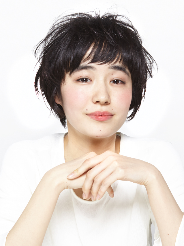 ショートヘアスタイル90