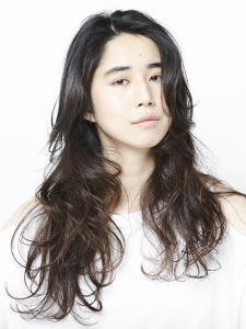 ロングヘアスタイル30