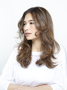 ロングヘアスタイル15