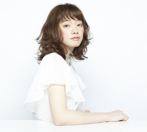 ミディアムヘアスタイル37
