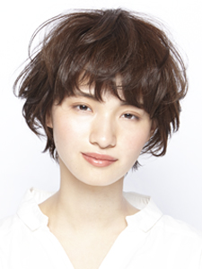 ショートヘアスタイル95
