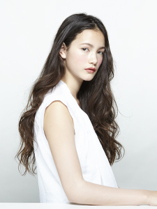 ロングヘアスタイル10