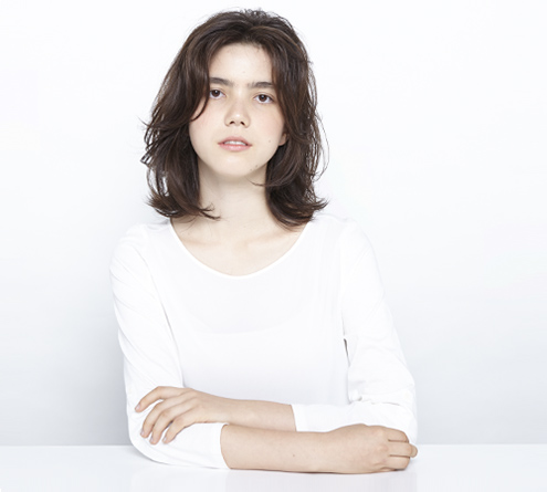 ミディアムヘアスタイル57