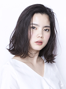 ミディアムヘアスタイル62