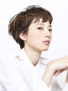 ショートヘアスタイル97