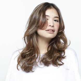 ロングヘアスタイル15