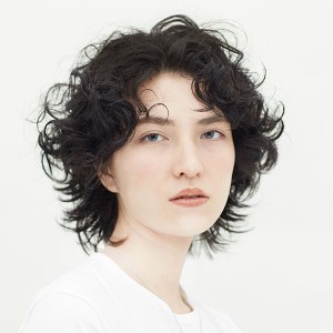 癖毛を生かしたショートヘア