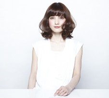 ミディアムヘアスタイル11