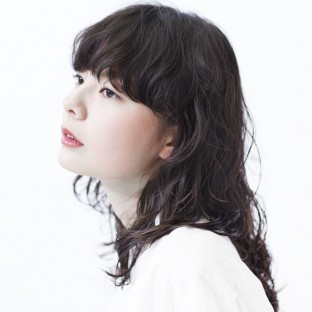 ミディアムヘアスタイル65