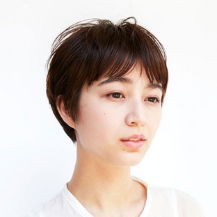 前髪ありショートヘア