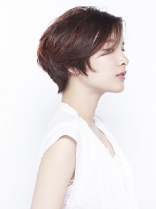 ショートヘアスタイル74
