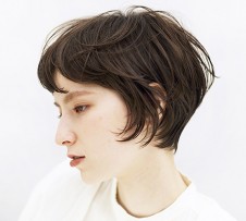 骨格をキレイに見せるショート